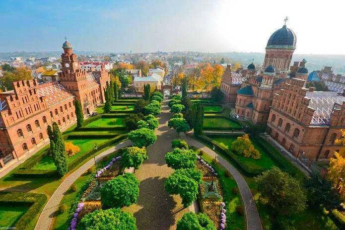 Комерційний актив — Чернівці, 0,93 га — фото 1